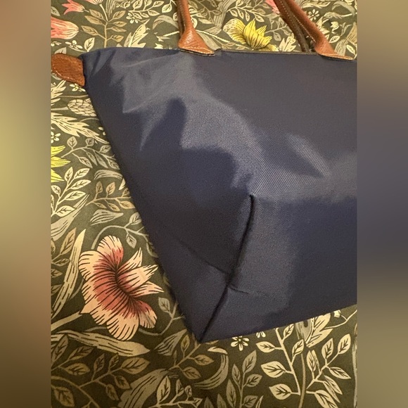 Longchamp Medium Navy Nylon Tote with Organizer - Picture 8 of 11